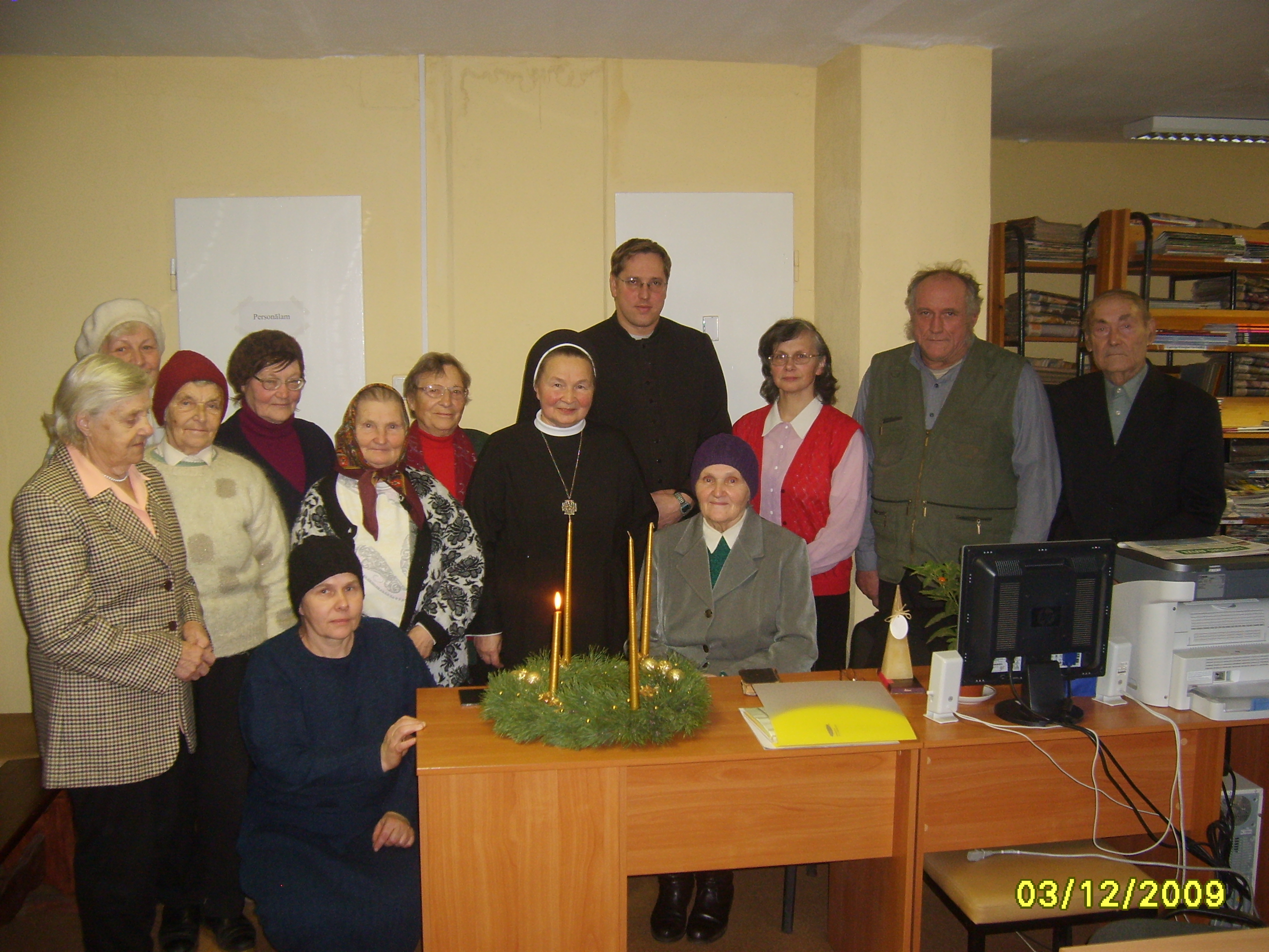 Māsa Leonija labprāt nobildējās ar sarunas dalībniekiem.