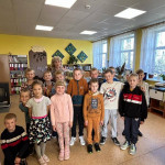 Rugāju vidusskolas 2.klase un audzinātāja A.Circene